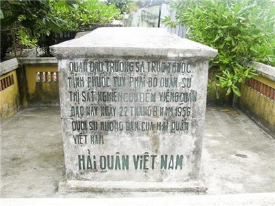 Bia chủ quyền quần đảo Trường Sa tại đảo Song Tử Tây và đảo Nam Yết