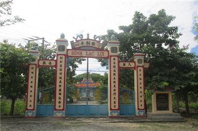 Lac Loi communal house