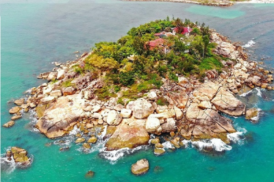 Danh thắng Hòn Đỏ