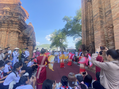  PHÁT HUY GIÁ TRỊ DI TÍCH LỊCH SỬ, VĂN HÓA THÔNG QUA HOẠT ĐỘNG TRẢI NGHIỆM CHO HỌC SINH